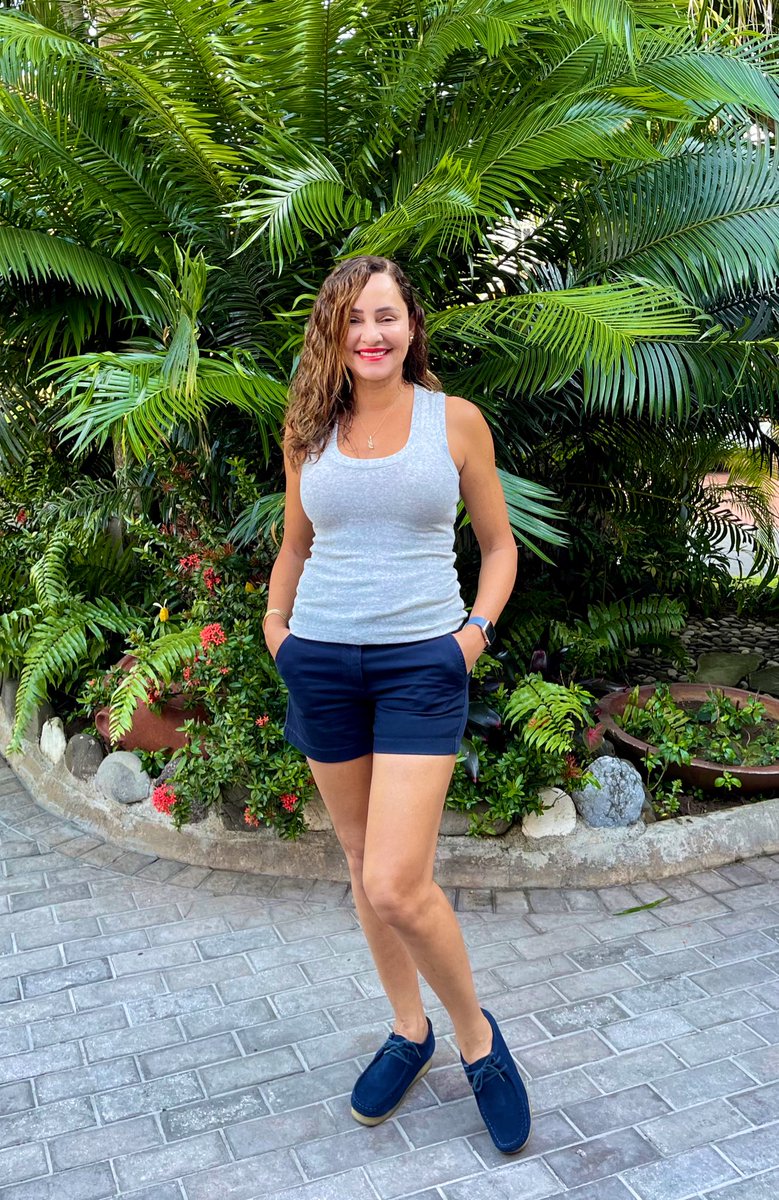 annmarievazja's tweet photo. GM #Jamaica! GM #Jamaica! “Happiness is an attitude of mind, born of the simple determination to be happy under all outward circumstances.” #PracticeHappy #Focus #DreamBig #Believe #WorkForItNow #OneJamaica #OneLove #Blessings
my #Portland 🇯🇲🙏🏻♥️ https://t.co/sZualAGNQI