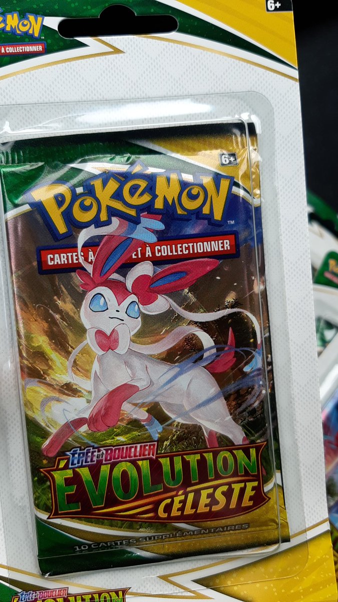 Jey_flux's tweet photo. Pour toi mon pote @schoolboydnc
#Pokemon #evolutionceleste #collectionpokemon https://t.co/0d3IMjHDLi