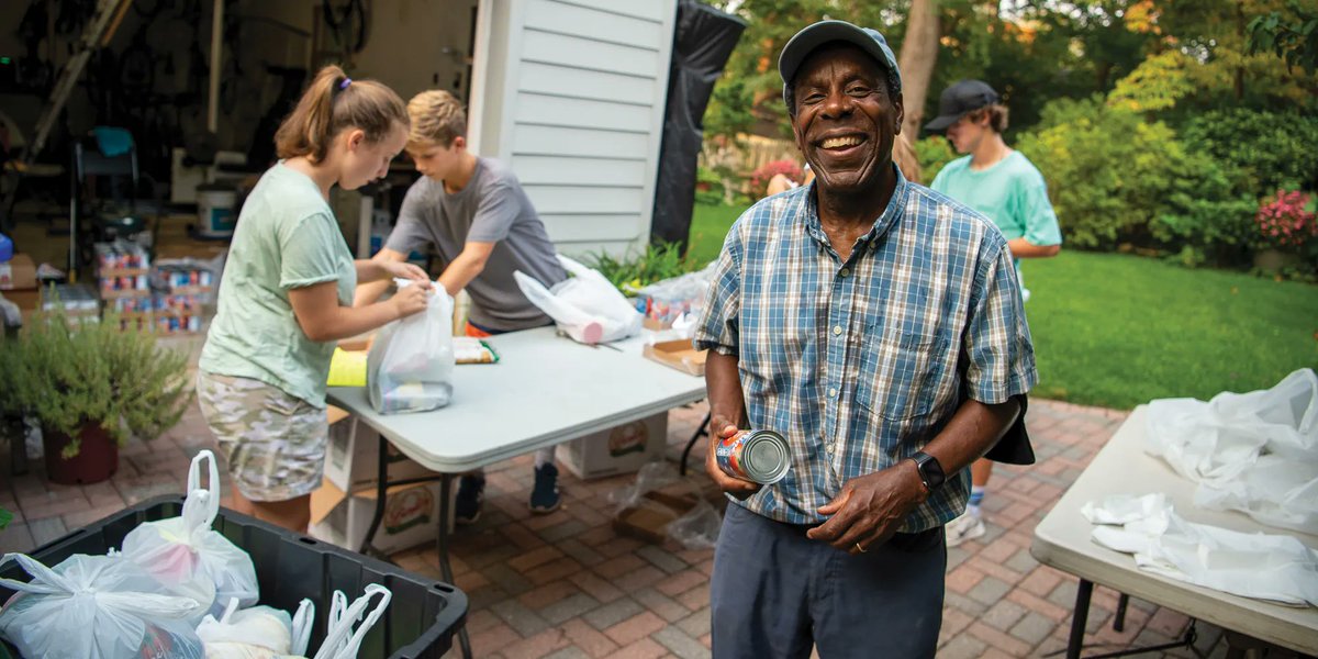 CDETweets's tweet photo. Congratulations to Kevin Beverly, one of the stars of the CDE’s #WorkingWorks PSA, on being chosen as Philanthropist of the Year by the Community Foundation. Kevin is the president and CEO of @SSS_Inc. Read more in @Bethesda_Mag. #WhatCanYouDoWednesday https://t.co/zNNeE99L4s https://t.co/rAJaoJwzrN