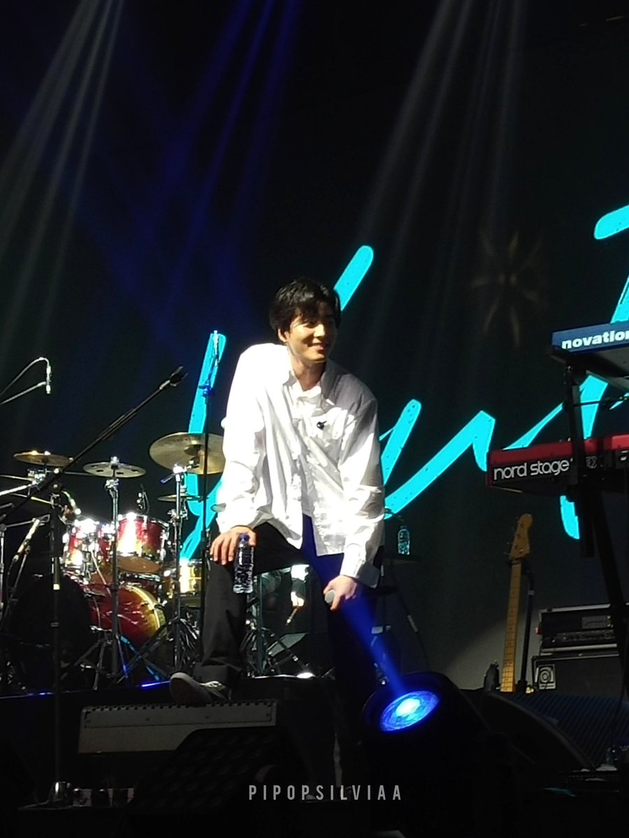 pipopsilviaa's tweet photo. 181208 Youth in Jakarta
Happy 3 years to #YOUTHinJKT the firat full-length DAY6 concert in Jakarta. ✨
#DAY6 #데이식스 #영게이 #영현 #강영현 #YoungK #Younghyun https://t.co/dfaDKR6GzM