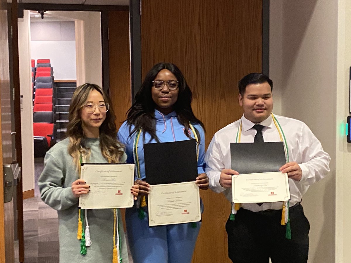 sweet2charlie's tweet photo. Last night OASIS celebrated our Fall 2021 graduates! So proud of all our students!! ♥️🥰😎 https://t.co/0AP54MhrDr
