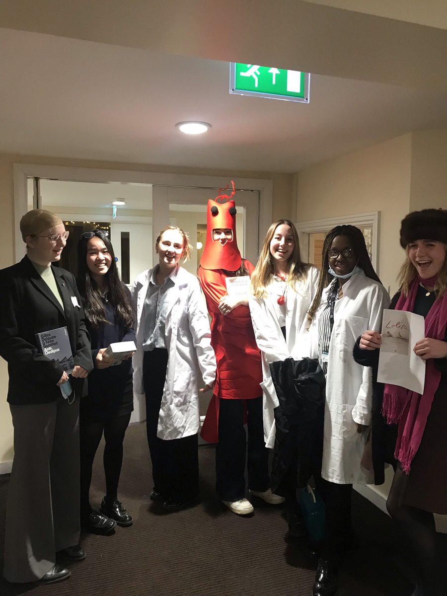 DH Sixth Form tweet media