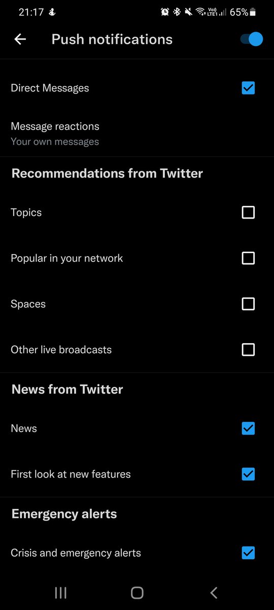 TeslaPanda2's tweet photo. @DebirumanTV @Twitter Same place notifications but in push if these are turned off as well only be seen on phone on website this didn't show up hmmm https://t.co/gLqP4hDwob