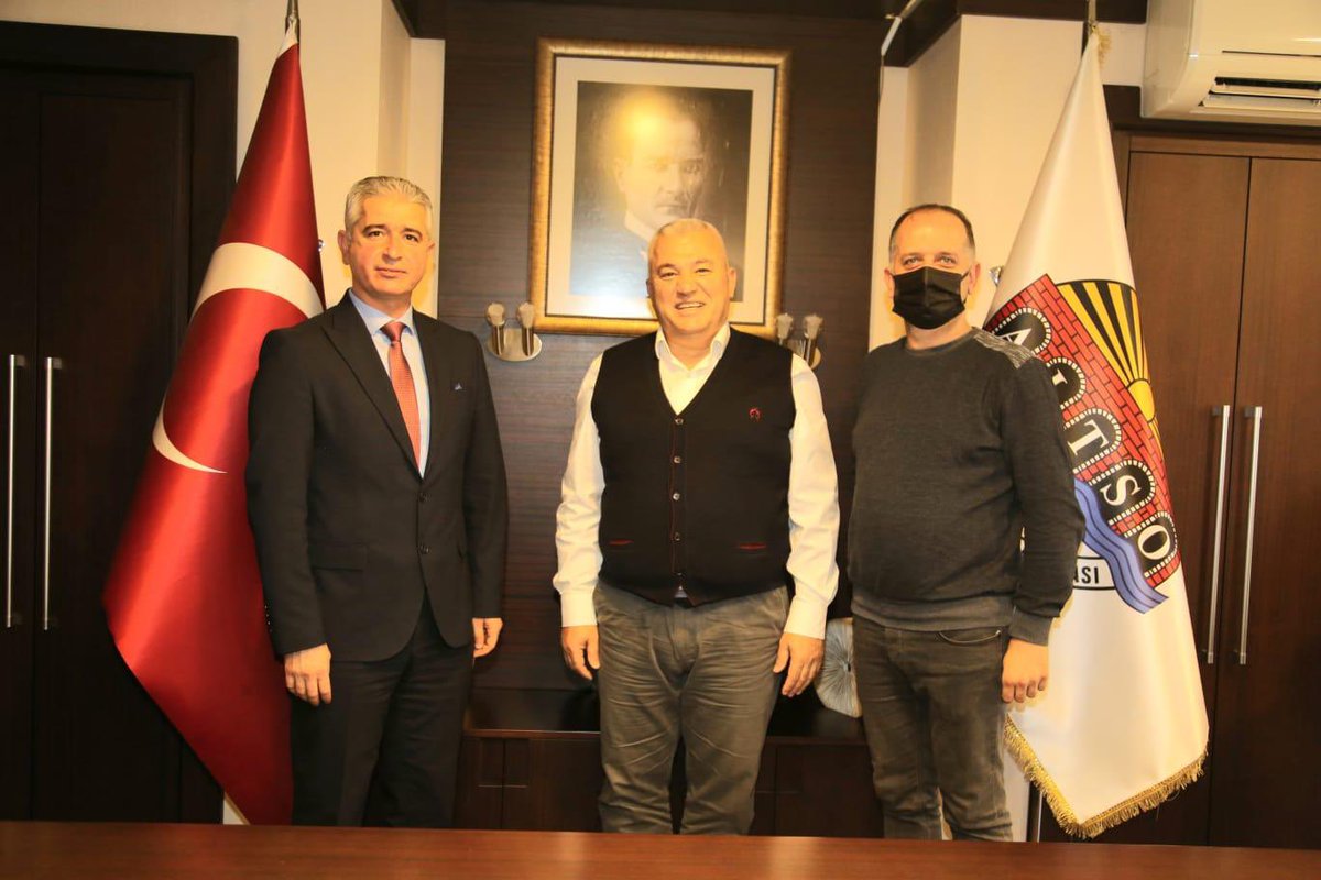 Mustafa Mürüvvet Alaaddinoğlu Anadolu Lisesi Müdürümüz Bilal Yaman ve Müzik Öğretmenimiz Salih Öznalban’ı odamızda ağırladık. Ekonomik konularda olduğu gibi sosyal sorumluluk alanlarında da çalışmalarımız aynı azim ve heyecanla devam ediyor. #herşeyalanyamıziçin