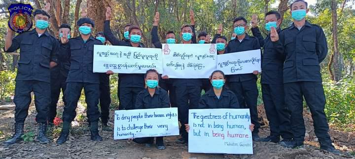MhuKyot's tweet photo. Karenni State People's Police joined Human Rights Day Campaign on December 8 under the theme "Reclaim our lost Human Rights with this Spring Revolution".

#EndImpunity 
#Dec8Coup 
#WhatsHappeningInMyanmar https://t.co/G8YDtPbJZH