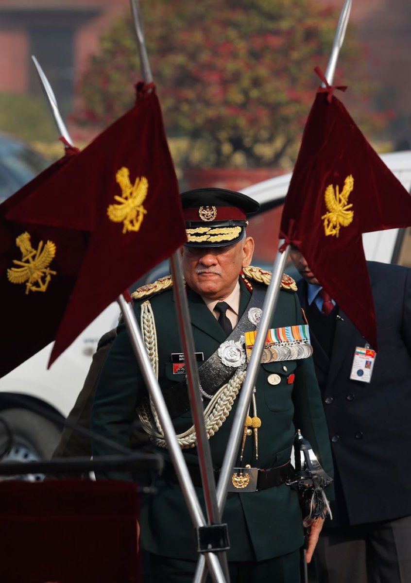 Sureshsaminath8's tweet image. ராணுவ வீரர்களின் ஹெலிகாப்டர் விபத்தை கேலி செய்து, கீழ்த்தரமான பதிவுகளை வைக்கின்ற நபர்கள் மீது கடுமையான நடவடிக்கை எடுக்கப்படவேண்டும்.

ஈனப் பிறவிகள்.. 😡