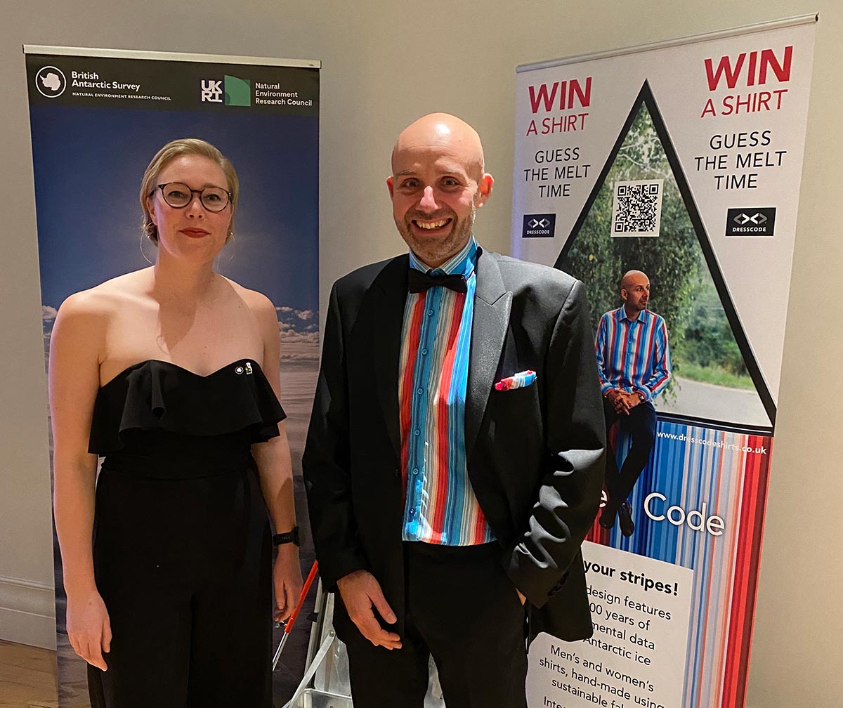 Supporting the @tveinspire Global #Sustainability Film Awards this week were @dresscodeshirts & @BAS_News with their #ClimateCode frozen shirt

Winners here gsfa.tve.org

@AkwyZ @sallyeaves @AdamRogers2030 @debraruh @antgrasso @IanMCalvert @DT @ALEX_VERBEEK @NICOCHAN33