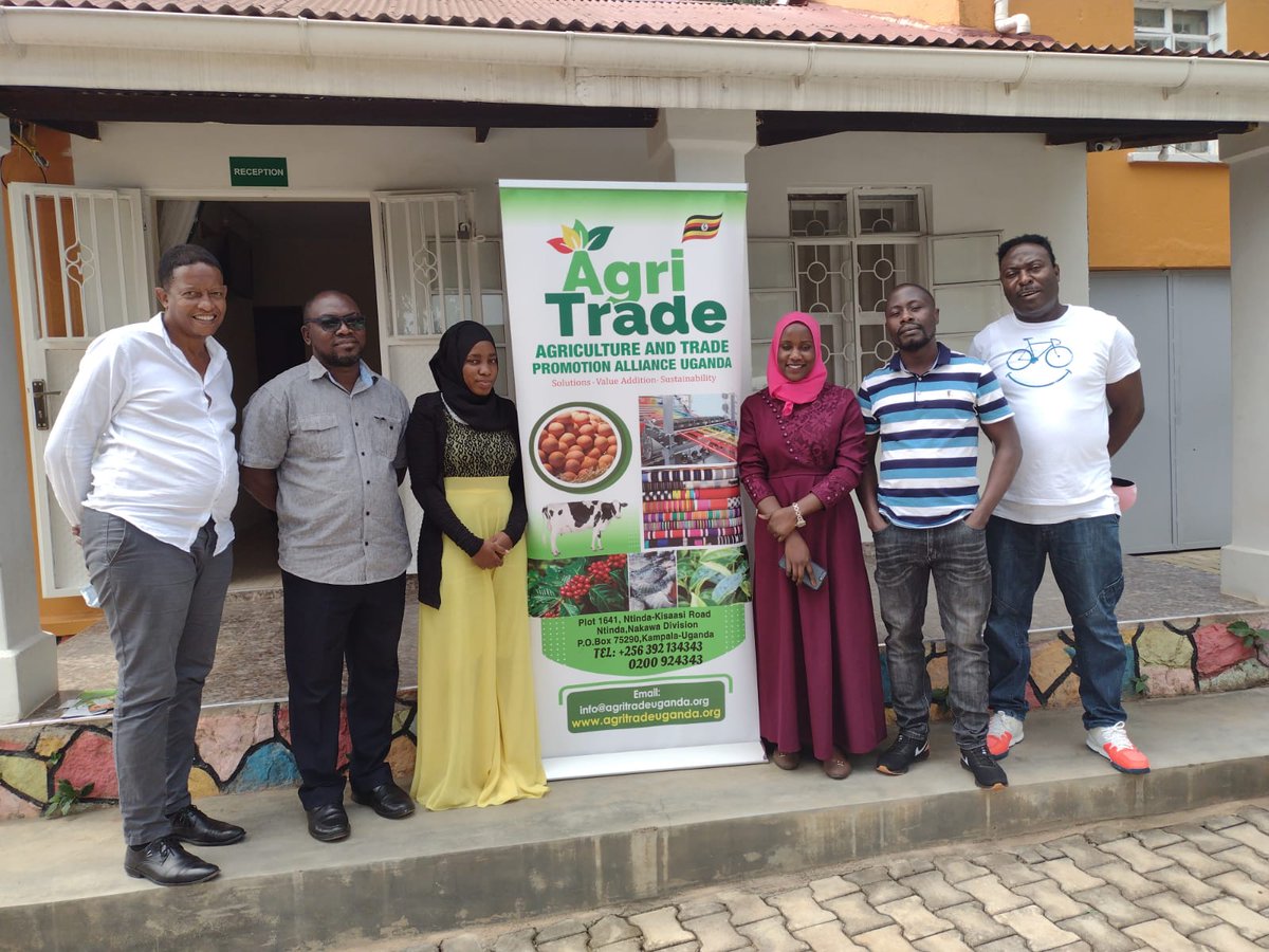 AgritradeUG's tweet photo. Earlier today, we received representatives from Masindi Sugarcane Growers &amp; Agro-Processing Corporative Society Ltd (MACAPO). 

They specialize in Sugarcane growing, Livestock, and are in advanced stages of establishing a sugar processing factory in Greater Bunyoro region. https://t.co/Yp1JyLvUTD