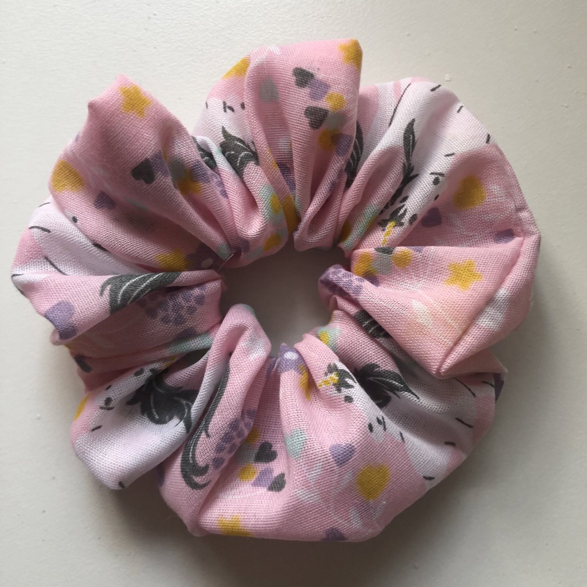 georgiakdesigns's tweet photo. Looking for some stocking fillers? We have small scrunchie sets available on Etsy in unicorn and sausage dog prints. Perfect for children and shorter hair. https://t.co/j6IAx84Rau