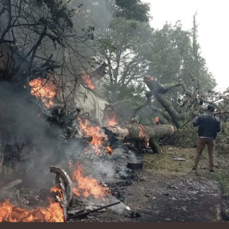 MdShami11's tweet photo. Very sad news &amp; Deeply saddened to hear about the BipinRawat and his wife in a helicopter crash. The nation will always be grateful to Sir Bipin Rawat &amp; his wife Madhulika Rawat &amp; 11 more soldiers 💔💔💔💔. Rest in Peace 🙏🙏 #Bipin_Rawat #BipinRawatHelicopterCrash https://t.co/mDM6LoPNxB