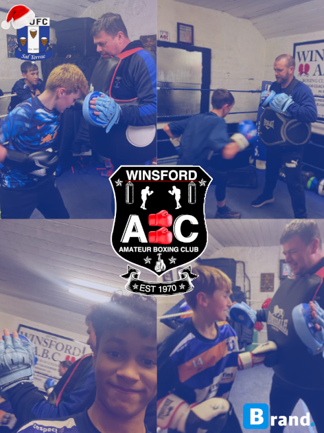 WinsfordUnited's tweet photo. Our Winsford U13's training hard at Winsford Boxing Club last night, big thanks to our academy coaches Mike McAuley &amp; Paul Woodier 🤜🔵🔵 https://t.co/NSNH8vTzOw