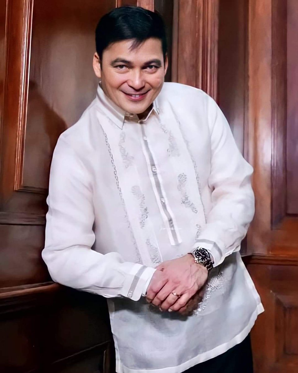 gabsterofcl's tweet photo. President Glenn Acostaπ
@concepciongabby
HMUA:@lilybethlinde
Styling by: #stylebyjonnyhasil
#firstlady #firstyayabook2 https://t.co/ZzQ0DaqeNa