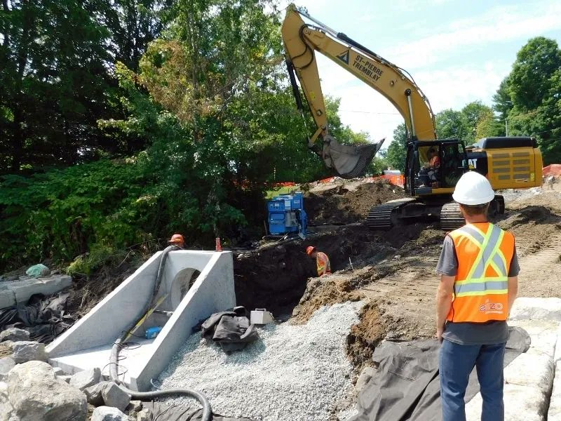AvizoExperts's tweet photo. Les ingénieur(e)s civil(e)s spécialisé(e)s en #GestionEauxPluviales @AvizoExperts peuvent vous aider à améliorer la gestion des #EauxdePluie pour votre projet de #DeveloppementUrbain.
https://t.co/d83KXTNsBv
#OuvrageGestionEauxPluviales #OGEP #PGO #GenieCivil #GenieMunicipal https://t.co/sT0e01254m