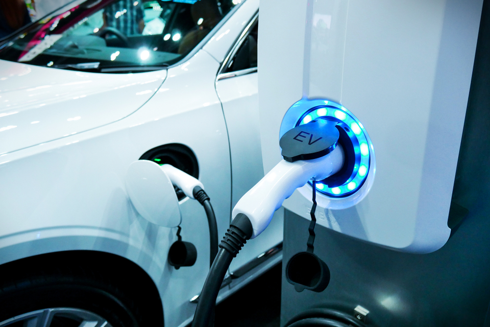 Energy firms should fund #electricvehicle charger costs say #SMEbuilders:

Do you agree? 🚘

To find out more, read our latest #blog at bit.ly/3GmtkcA