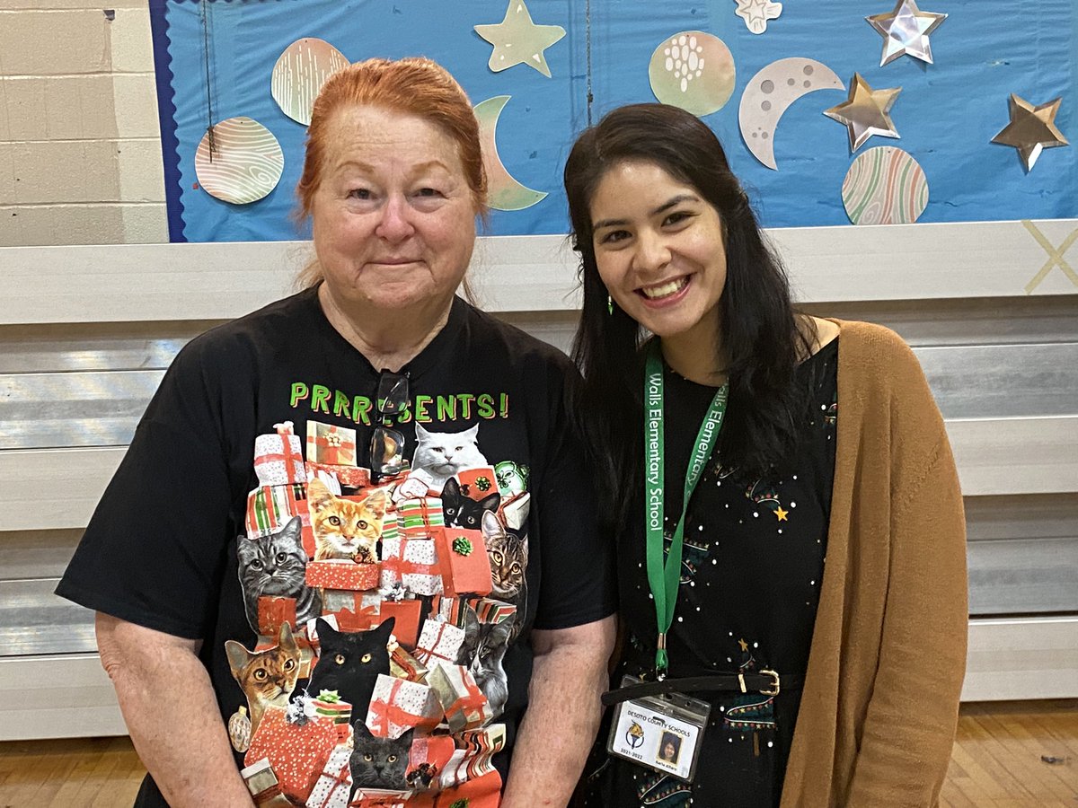 TweetDCS_WES's tweet photo. Congratulations to Instructional Assistant of the Year Mrs. Betty Spooner and Teacher of the Year Mrs. Karla Alfaro! These 2 amazing ladies contribute so much to WES and we are so proud of them! #TeamDCS #RockinGators #BetterTogether @WallsEL1 https://t.co/Ef14LcBRTp