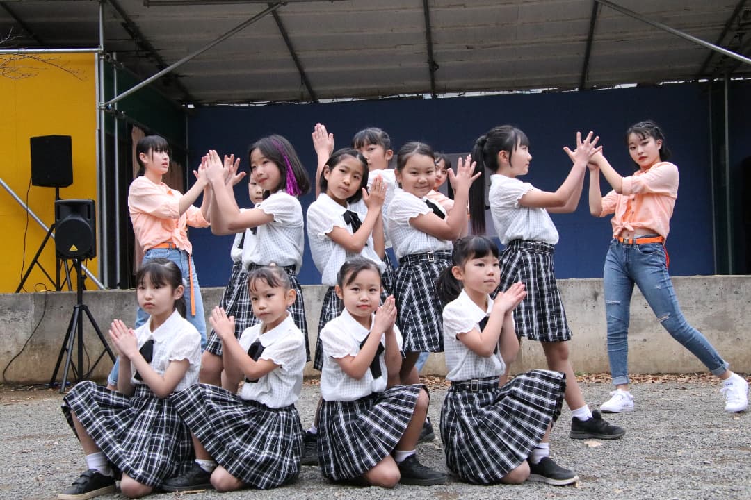 tonmaay777's tweet photo. 【Studio R&B④】音舞まつりvol4@三島市立公園楽寿園(2021.12.05)
#ダンス好きな人と繋がりたい
#音舞まつりvol4
#studiorb
#素敵なダンスありがとうございました
#ノーマスクの笑顔は美しい
#次回開催できますように🙏 https://t.co/fR1gMu9mvK