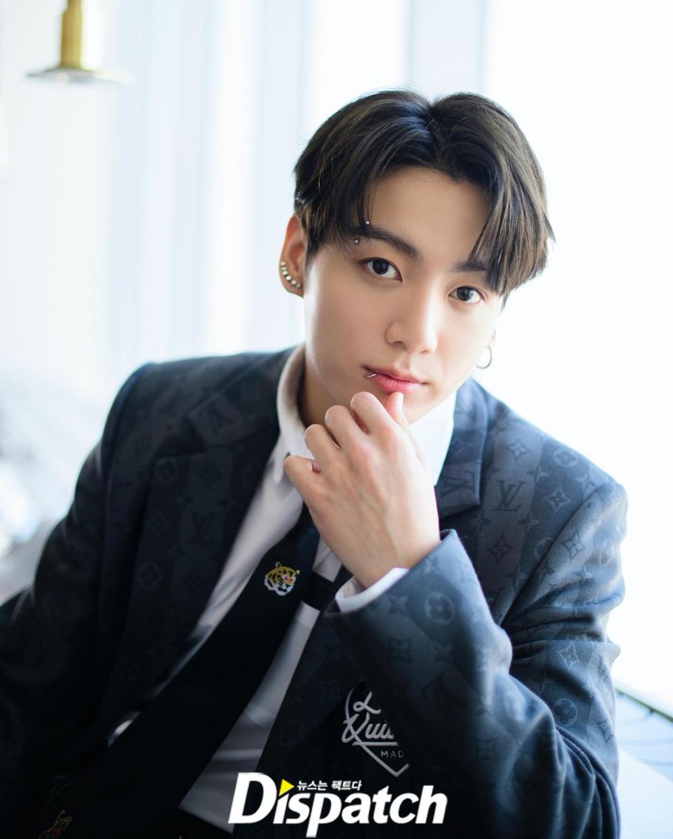 borahae7183's tweet photo. [📸] JEON JUNGKOOK x Dispatch

#BTSxDISPATCH #dispatchxbts #Dispatchkorea #BTS #BTSJUNGKOOK #JUNGKOOK https://t.co/KKt5PnV24k