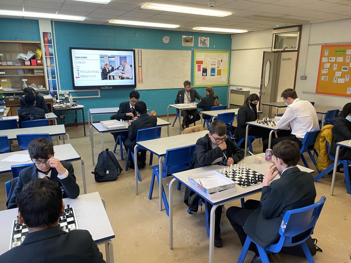SA_ChessClub's tweet photo. ⁦@SpringwestA⁩ ⁦@SA_ChessClub⁩ with KS3 during #reflectionweek they are all grateful for the #beautifulgame https://t.co/kdg2xn0aFf