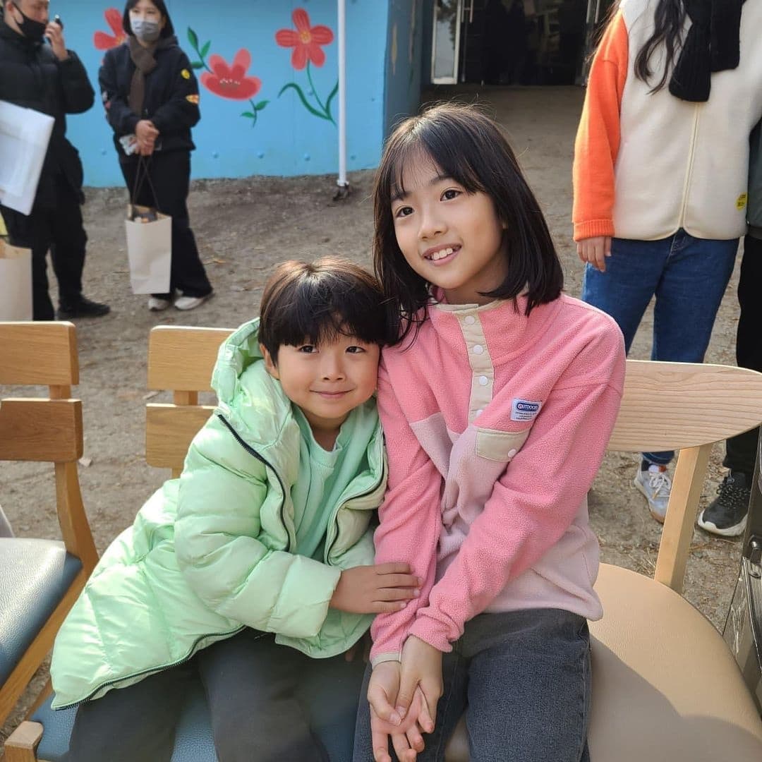 1lwoolies's tweet photo. Last day on the set of "Highway Family"

#jungilwoo
#highwayfamily
#jungilwoomyanmarfan
#1lwooliesmyanmar https://t.co/CzOEJc6X7U
