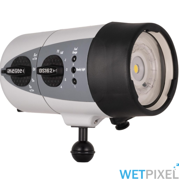 Check out Ikelite’s new DS strobe range:

wetpixel.com/articles/ikeli…