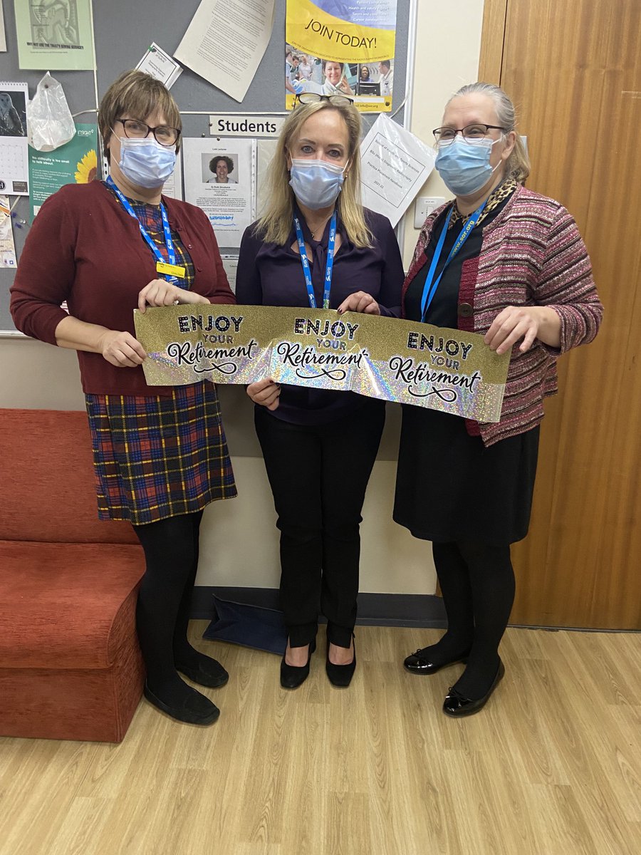 CarolineShaw33's tweet photo. ⁦@QEHRadiology⁩ a very sad day as we say #HappyRetirement to Chris and Adele our Deputy Radiology Managers  ⁦@TeamQEH⁩ Good luck from us all https://t.co/ZGSxE34OQV