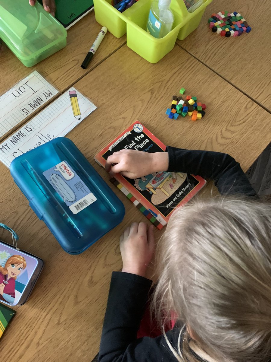 AshleeFurtmann's tweet photo. Measurement fun! 📏 Students practice following their measuring rules by participating in showdown with their shoulder partner #mathisfun #KaganStructures #fantasticfirsties https://t.co/HdPrfKYk4j