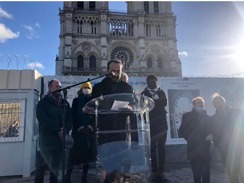 PLungheretti's tweet photo. 🤩Grande joie d'inaugurer ce matin l'expo des 5 artistes #BD du chantier de rénovation de #NotreDamedeParis, fruit du partenariat entre @rebatirNDP &amp; @CiteBd. Bravo aux artistes @ZeinaAbirached, @AdjimDanngar, Sandrine Martin, @mathieusapin &amp; #FrançoisSchuiten🙏
📷David Bordes https://t.co/CfzgxoHKTv