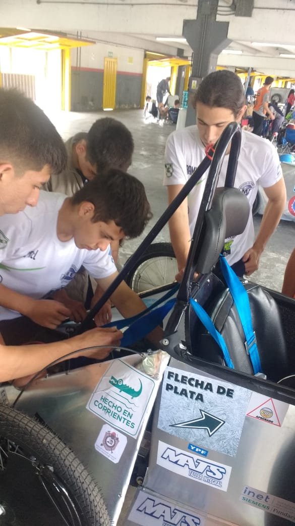Felicitaciones a los alumnos de la Escuela Manso que participaron en el desafío ECO ♻️🚙 de la <a href="/FundacionYPF/">Fundación YPF</a> con un ejemplar #OrgullosamenteCorrentino  #hechoencorrientes 🐊 

¡UN GRAN EJEMPLO DE PERSEVERANCIA, PASIÓN E INNOVACIÓN POR PARTE DE TODO EL EQUIPO!