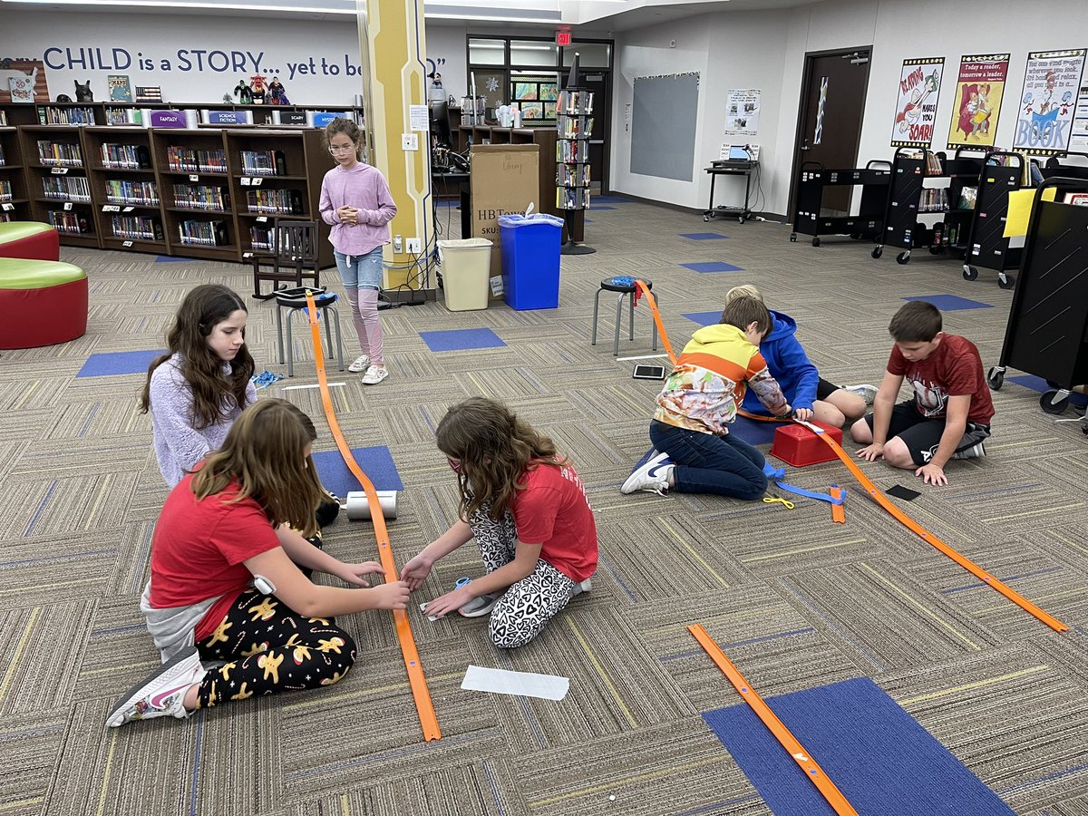 Boyer Elementary Library tweet media