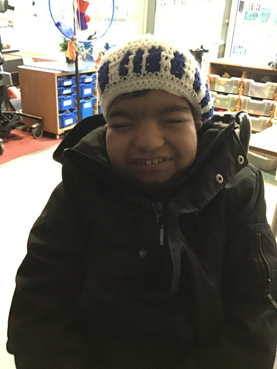 Fairfieldstweet's tweet photo. Today in F2 we dressed up for an icy adventure following the Winter Wonderland story from @concrete_youth. In this first part we used our switches to try to warm up the broken machine. #Winterns https://t.co/bGJPlUmtct