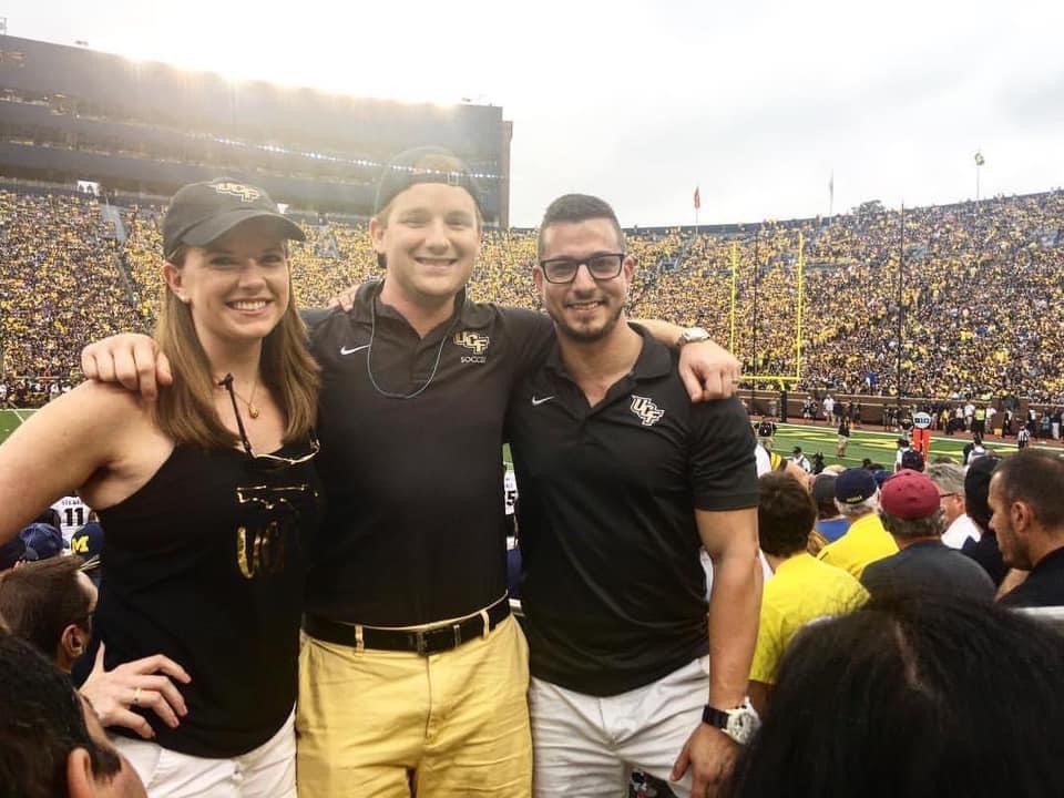 ucf_problems's tweet photo. Recording a new @1KnightStandUCF with @MoneyMooUCF
Reply with any questions you want answered on the show. They don’t have to be UCF related, we’re opening it up this week! #MoosMailbag
Also, happy belated birthday to Moo! https://t.co/MvQY9UB0Ql