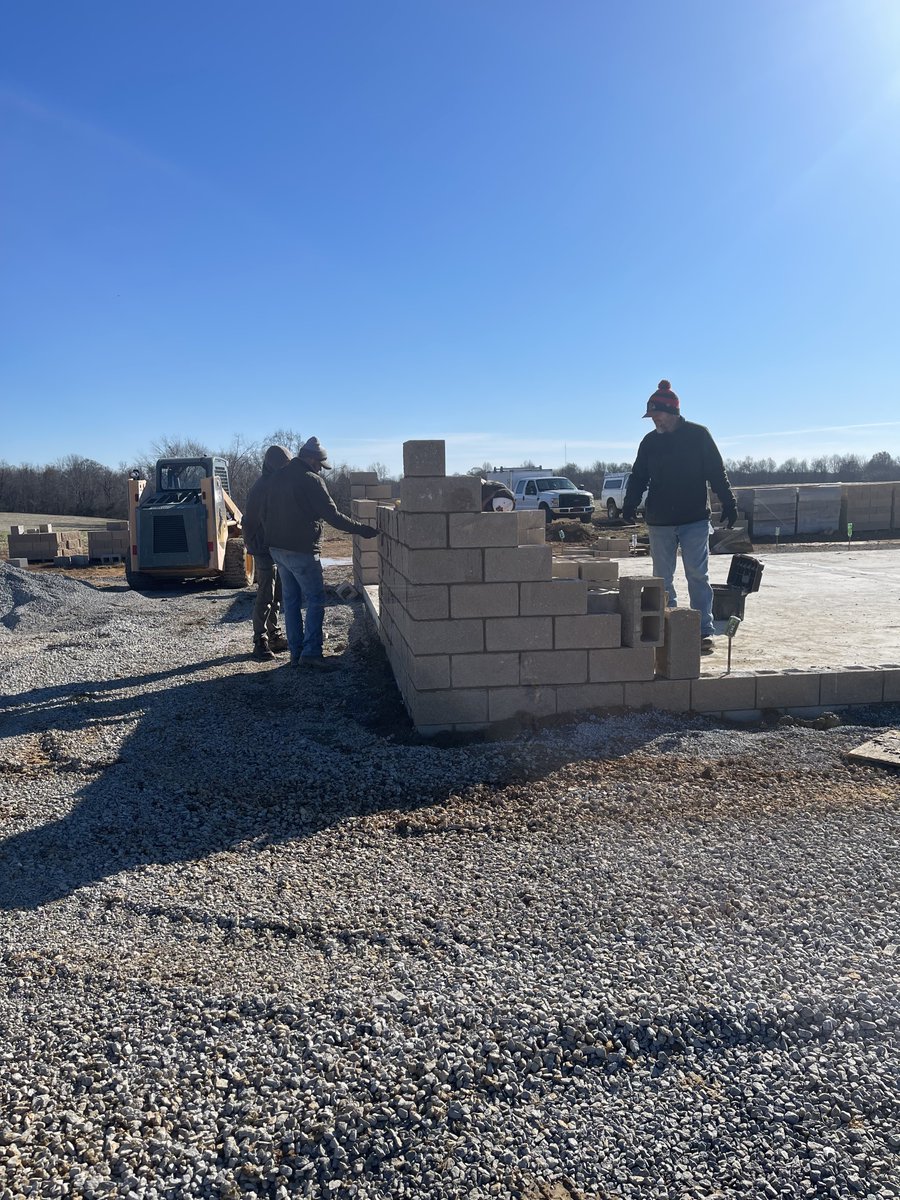 TC_Schools_KY's tweet photo. Walls are going UP at the new band building!! 

#tcpride #tcband #expectgreatness https://t.co/uB41OYK8DU
