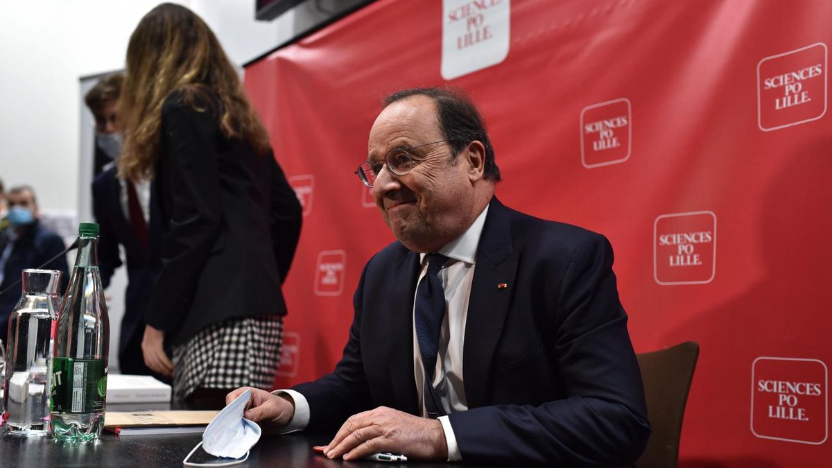 VDN Lille Métropole (@vdnlille) on Twitter photo #Lille : visite sans encombre pour <a href="/fhollande/">François Hollande</a> à Sciences Po, ce mercredi lavoixdunord.fr/1111135/articl… #Lille : visite sans encombre pour <a href="/fhollande/">François Hollande</a> à Sciences Po, ce mercredi lavoixdunord.fr/1111135/articl…