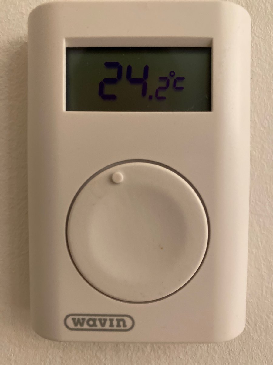 Kennethxyz's tweet photo. @asymmetricinfo Uh ok, our Homes May be smaller but better insulated and NOT poorly heated. https://t.co/VRyZzYPpHq