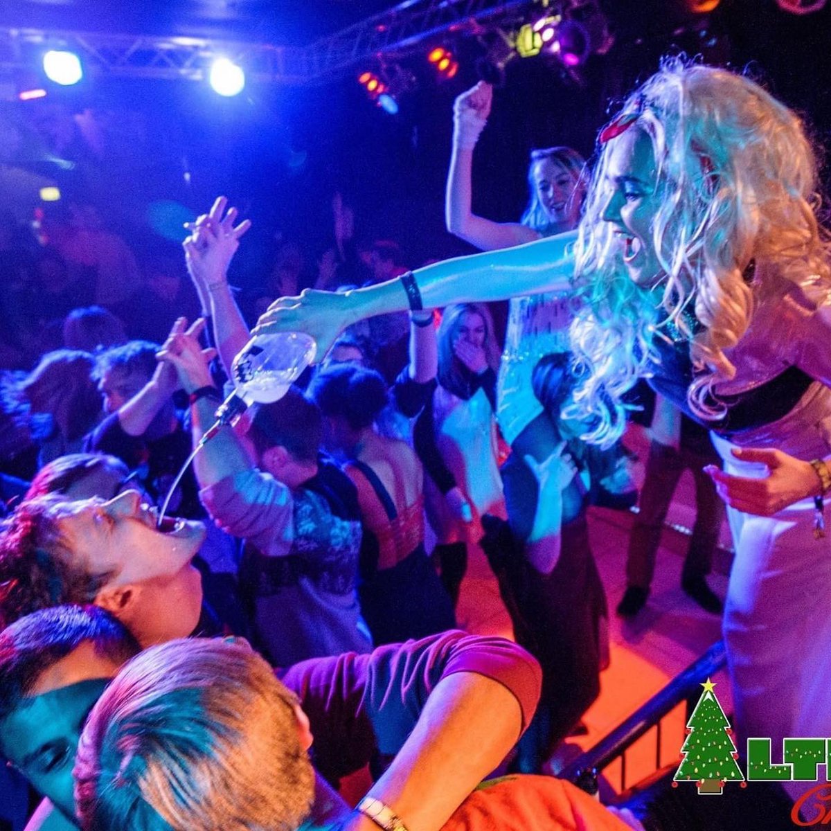 # On the 8th day of Christmas my true love gave to me, a baptism of sambucca, a real life sexy Jesus, and a party with the Rev &amp; Marys # 🙏⛪️✝️

📸 Altitude 2016 when OMGitsTheChurch closed the festival with an epic service 🥳🎄(with <a href="/kaihumphries/">Kai Humphries</a> getting in the spirit 😂)