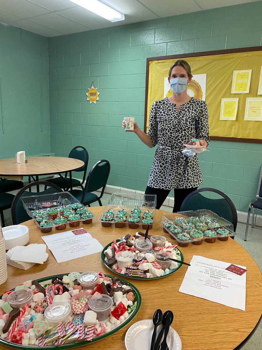 St_Edward_CCHS's tweet photo. What better way for faculty and staff to start their day than to “stir up” some holiday cheer with a decadent Christmas-themed hot cocoa bar and cupcake treats? #chocolatelovers #cocoabar https://t.co/2c2TIGB7kB