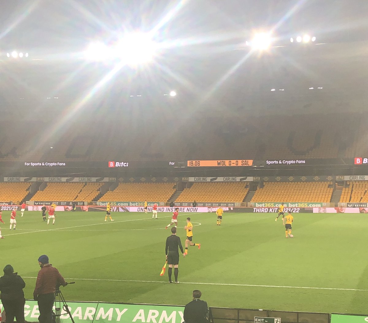 BoardingLarge's tweet photo. Fantastic to have the opportunity to watch two of our former boarders play for @WolvesAcademy in the FA Youth Cup this evening. Come on boys! @TheRoyalSchool #iloveboarding https://t.co/cHzbODBMWo