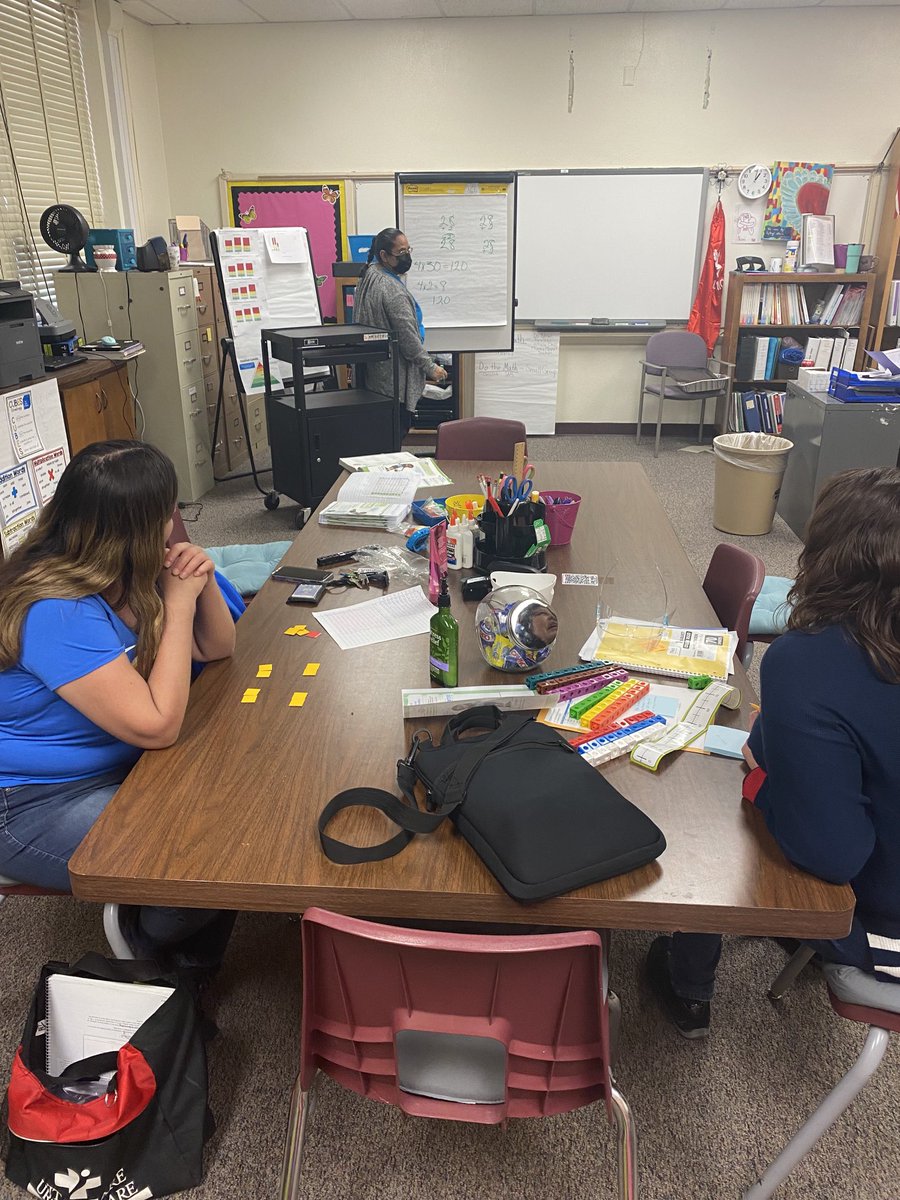 FamMarty's tweet photo. ⁦@TravisTornados1 ⁦@EctorCountyISD⁩ ⁦@ECISDmath⁩ #manipulatives rock!  3rd grade teachers “teach” each other with hands-on tools! https://t.co/bMMsPpTGd0