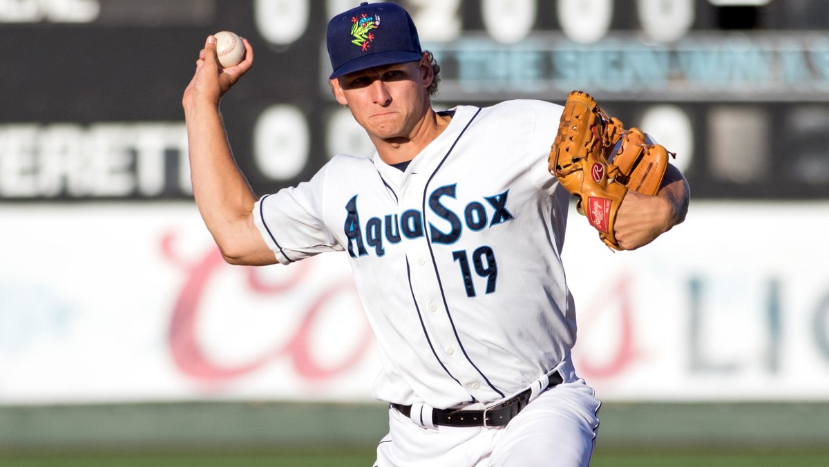 MLBPipeline's tweet photo. The @Orioles select RHP Nolan Hoffman of the @Mariners with the No. 1 pick of the Triple-A phase of the Rule 5 Draft: https://t.co/XfhfWuVnet https://t.co/2858yRts6K