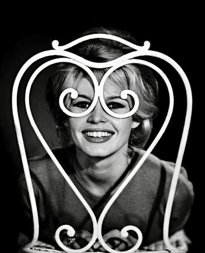 kabemayor's tweet photo. #BrigitteBardot by #SamLevin 1959 #fotokabemayor https://t.co/xMBwgra7H9