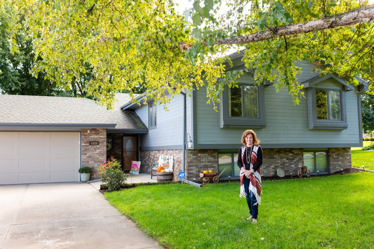 With new properties being listed on the Omaha market daily, your dream home is just waiting to be discovered! Give me a call so we can get started on your search today: (402) 618-8632.
