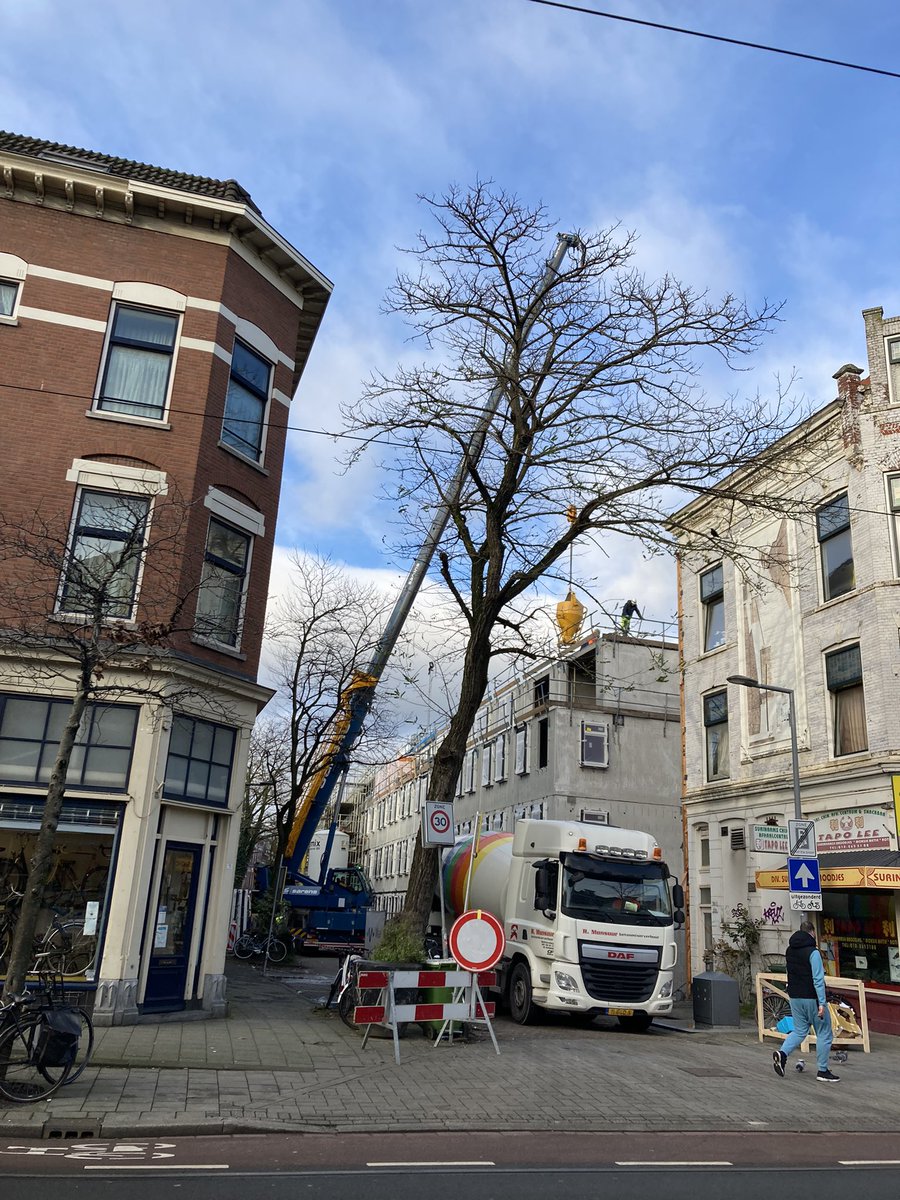 ArianKleijn's tweet photo. Vandaag alweer de laatste stort op het werk 43app #Vinkenstraat te @rotterdam voor @Havensteder.
@DWM en @Heembeton bedankt voor de goede samenwerking!
Inmiddels ook de gevel en afbouw al in volle gang.
We @WaalBouw gaan lekker!! https://t.co/91GqIo0W5j