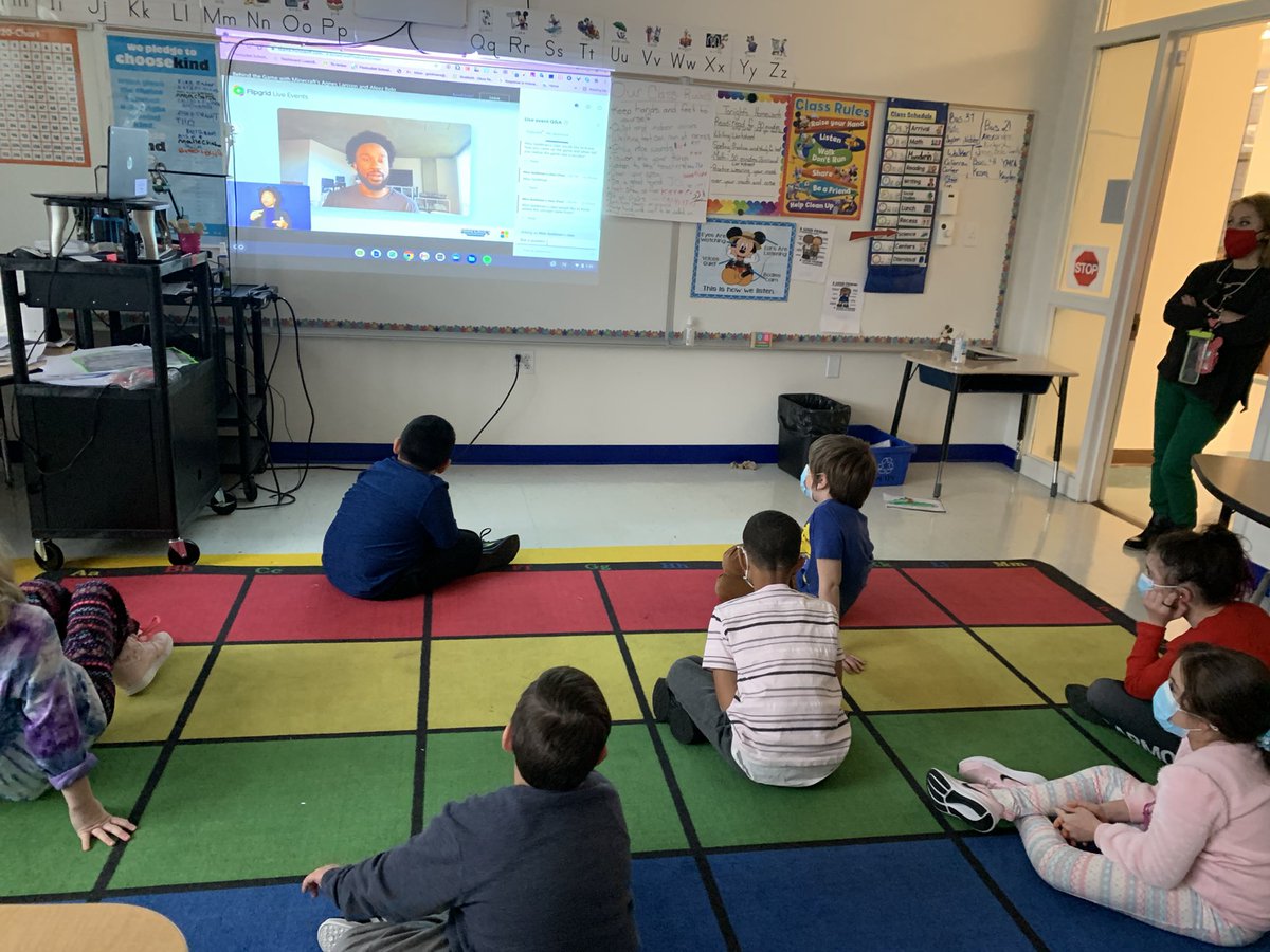 missgoldman19's tweet photo. In out virtual field trip with fligrip to learn about Minecraft! @Flipgrid @Minecraft @PawSchoolsCIA @PawtSchlsonRIse @PotterPandas1 #Minecraft #flipgridevents #flipgrid #virtualfieldtrip https://t.co/z57BsOxtIM