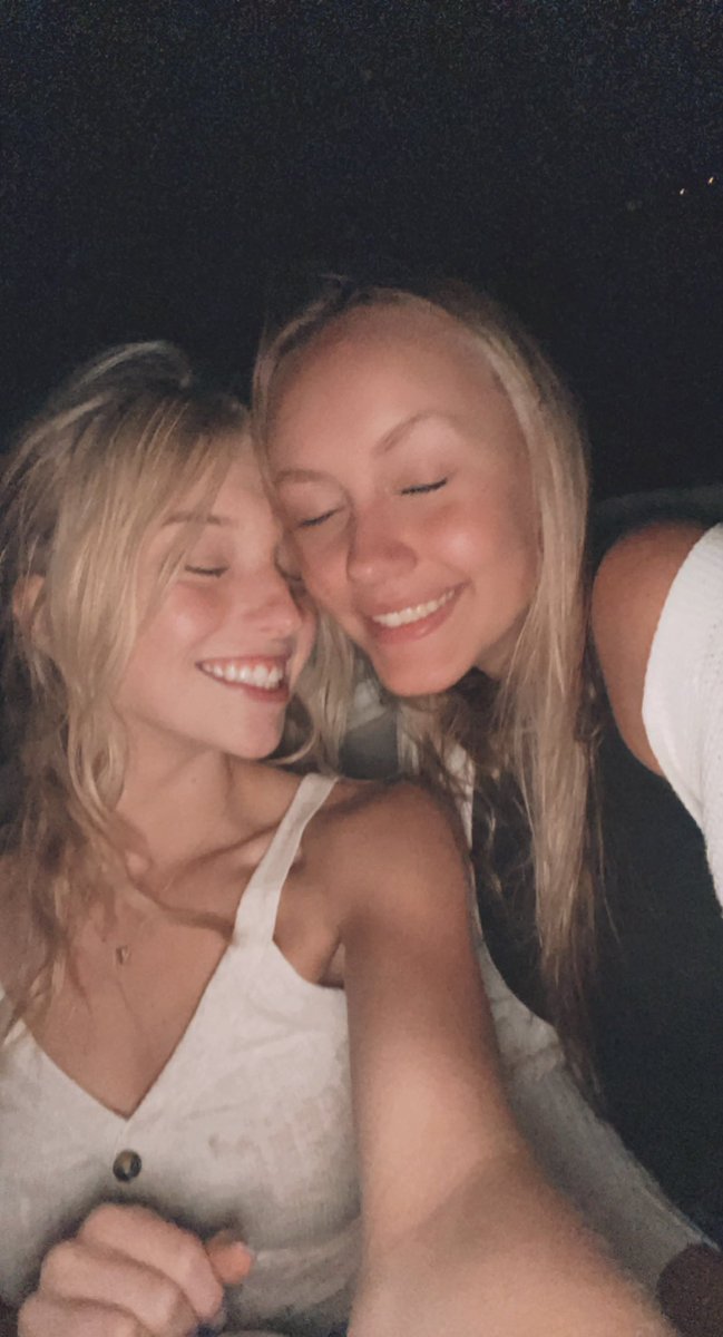 madisonbrooke14's tweet photo. @ChattMegan FOUR MORE DAYS https://t.co/Ibx83VUqfm