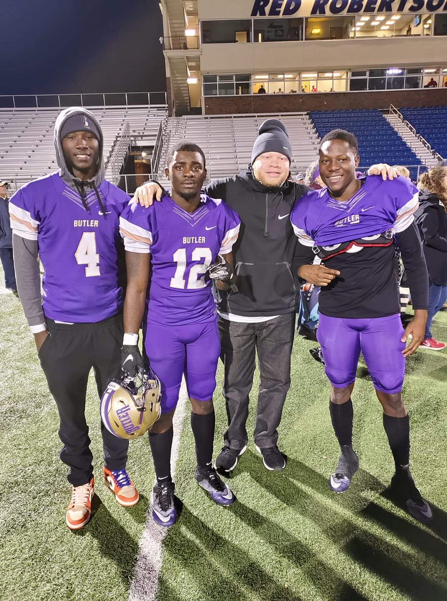 Lorenzo Jackson tweet media