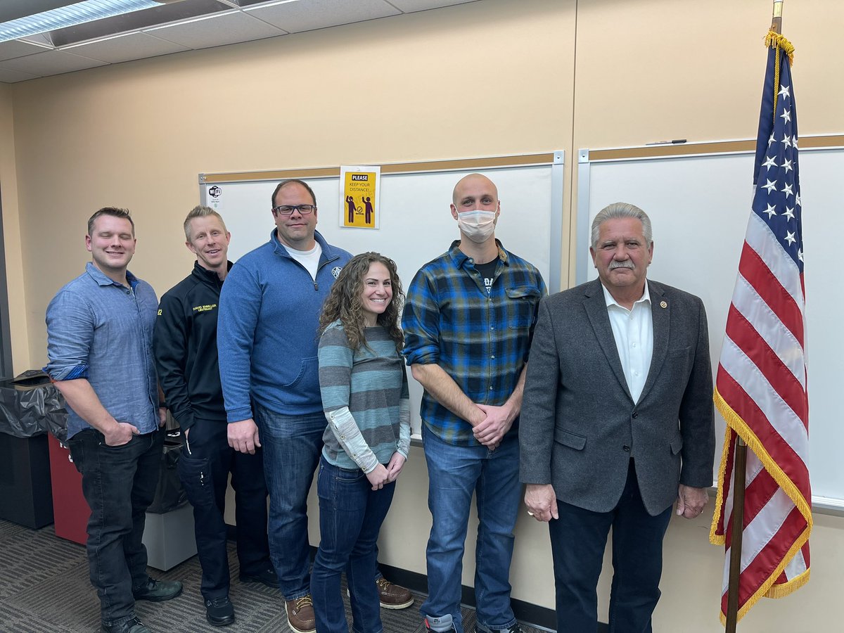 Edina1275's tweet photo. We had the honor of having IAFF 5th District VP Tom Thornberg to swear in our 3 newest members. Congrats to Deb Casey, Luke Beaudry and Thom Milewsky. 
We are excited to announce the new Local 1275 President Travis Jacobs.
We also swore in 3 Stewards, Meyer, Ball and Kinne https://t.co/cSw8qV0NY3