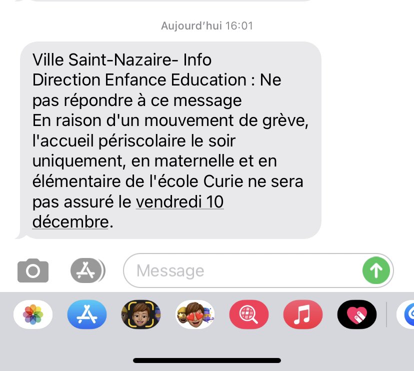 guillardc44's tweet photo. @DavidSamzun @VilleStNazaire c’est un vrai calendrier de l’Avent avec les grèves: une tous les jours! Et aucune réponse @OuestFrance44 @EchoPresquile ça vous intéresse des parents à bout?! @CoraDu44 https://t.co/ZSlaauFxz4