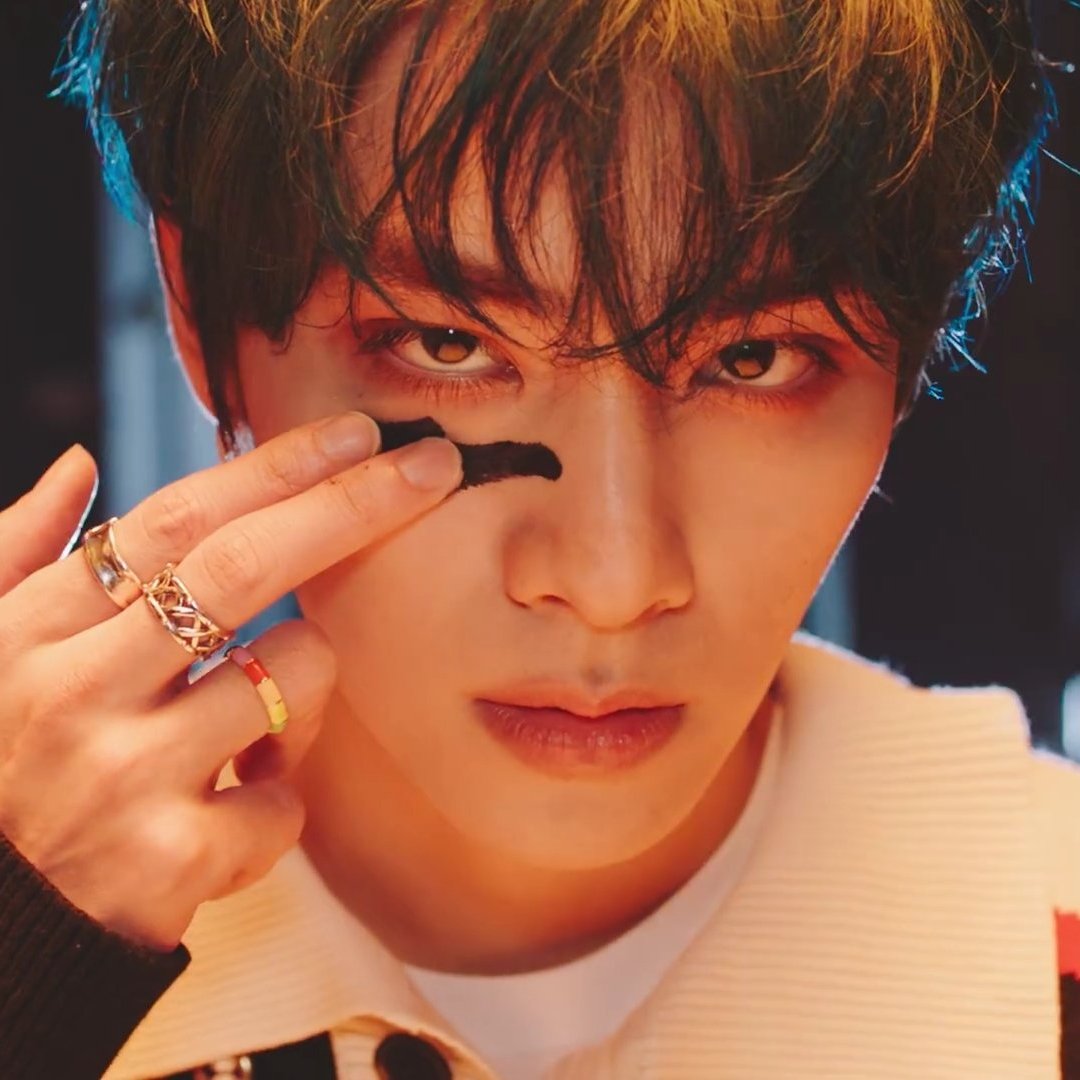 jjaehaul's tweet photo. i need all of you to stop playing with me https://t.co/Xw1WczqYWJ