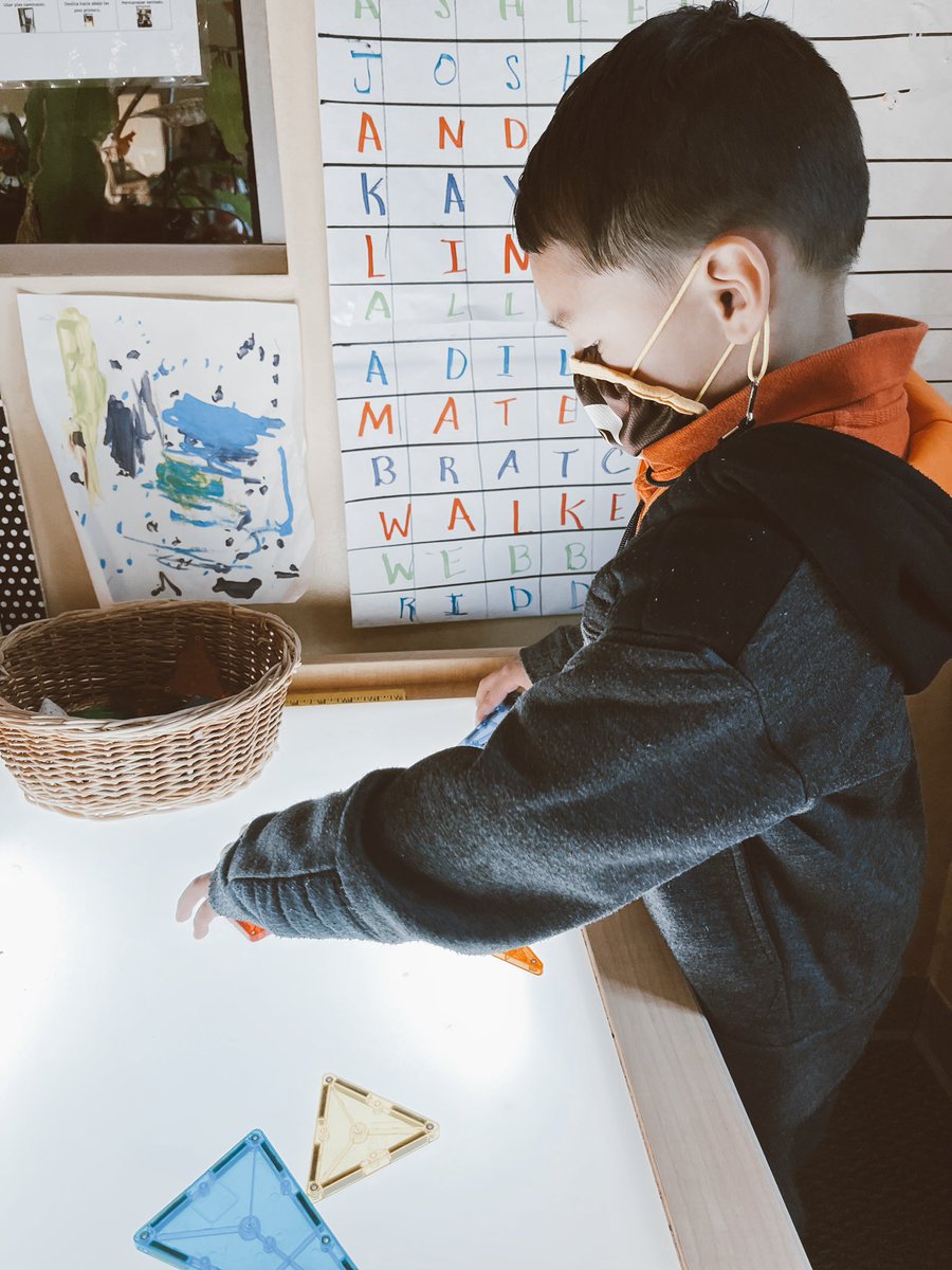 RCPS_EarlyLearn's tweet image. Light &amp;amp; Reflection
#prek #lightandreflection #dph #pat