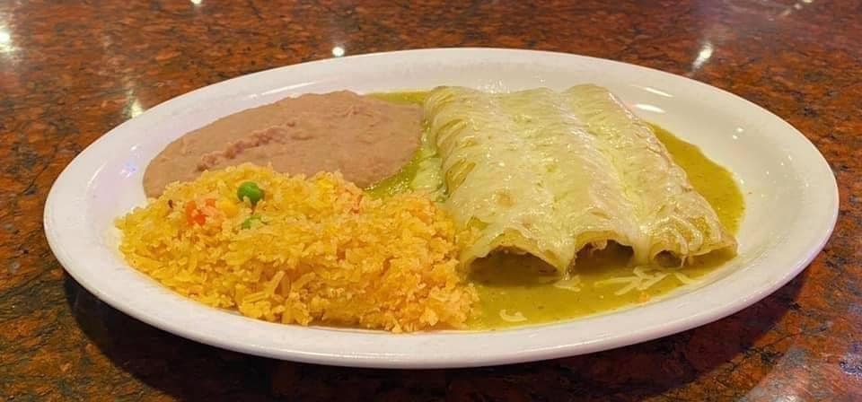 CostaMessa's tweet photo. 𝗘𝗻𝗰𝗵𝗶𝗹𝗮𝗱𝗮 𝗦𝘂𝗶𝘇𝗮𝘀 😋 𝑓𝑟𝑜𝑚 𝟭𝑎𝑚-𝟯𝑝𝑚. 𝐶𝑎𝑟𝑛𝑒 𝐺𝑢𝑖𝑠𝑎𝑑𝑎 𝑖𝑠 𝑜𝑢𝑟 𝑜𝑡ℎ𝑒𝑟 𝐿𝑈𝑁𝐶𝐻 𝑆𝑃𝐸𝐶𝐼𝐴𝐿 𝑡𝑜𝑑𝑎𝑦! 𝗢𝗡𝗟𝗬 $𝟡.𝟡𝟡 ♨️#𝒘𝒆𝒅𝒏𝒆𝒔𝒅𝒂𝒚𝒗𝒊𝒃𝒆𝒔 #𝒃𝒆𝒔𝒕𝒎𝒆𝒙𝒊𝒄𝒂𝒏𝒇𝒐𝒐𝒅 #rgv https://t.co/t8eBenH0yp